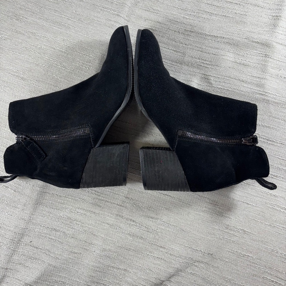 Blondo Waterproof Black Suede Block Heel Ankle Boots Classic Womens Size 8.5M - Picture 10 of 10